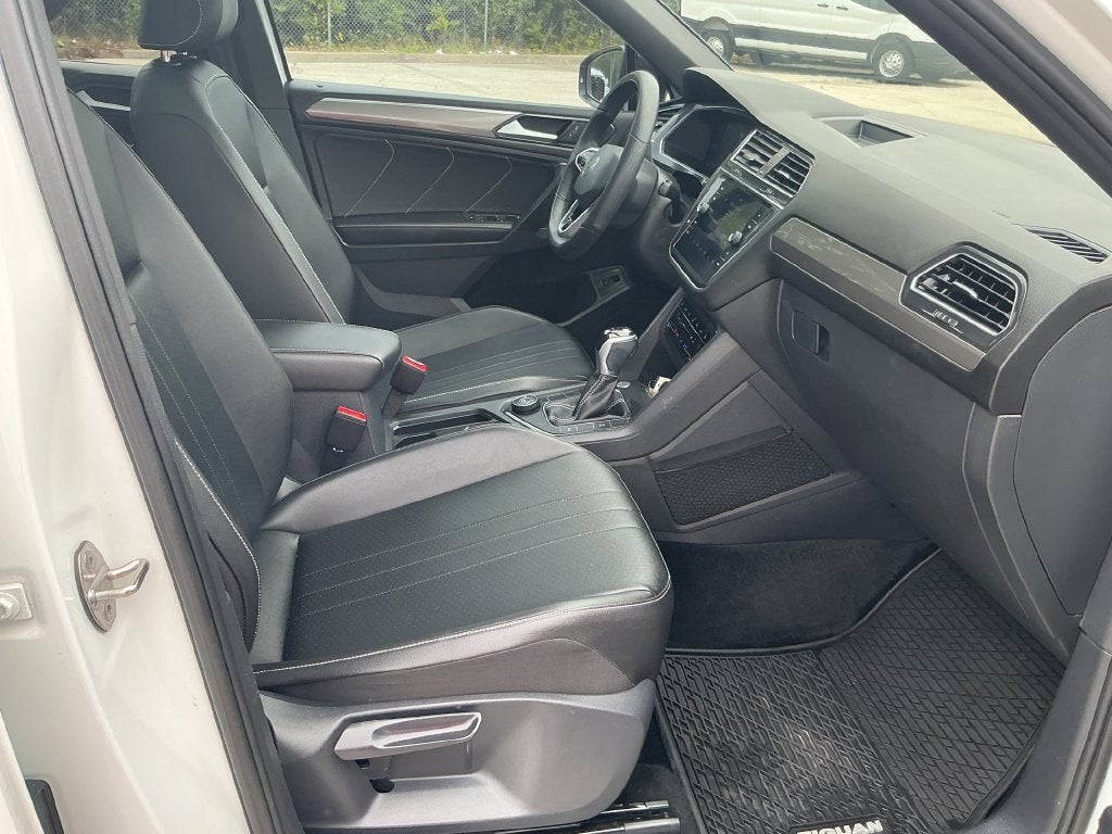 2022 Volkswagen Tiguan 2.0T SE R-Line Black