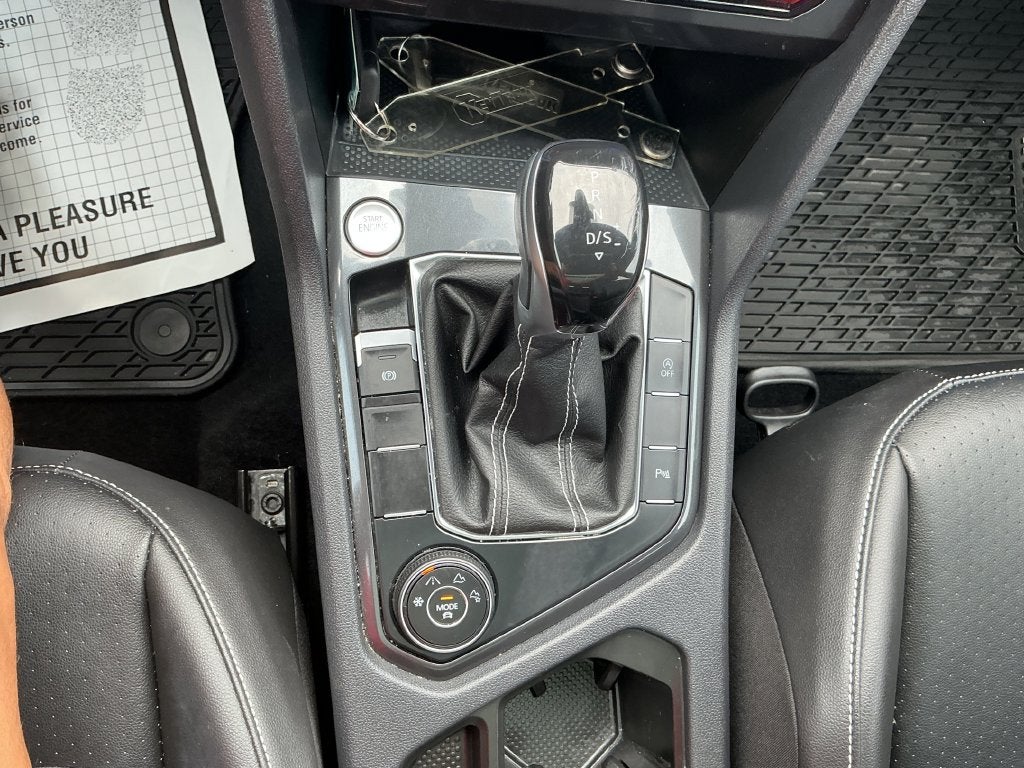 2022 Volkswagen Tiguan 2.0T SE R-Line Black