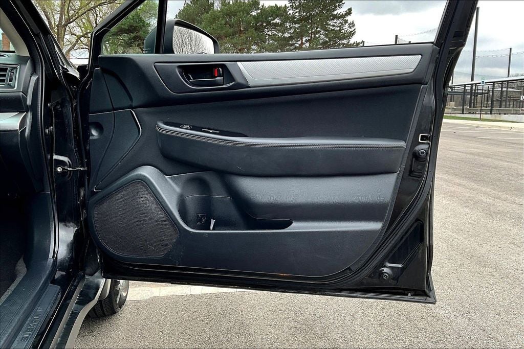 2019 Subaru Outback 2.5i