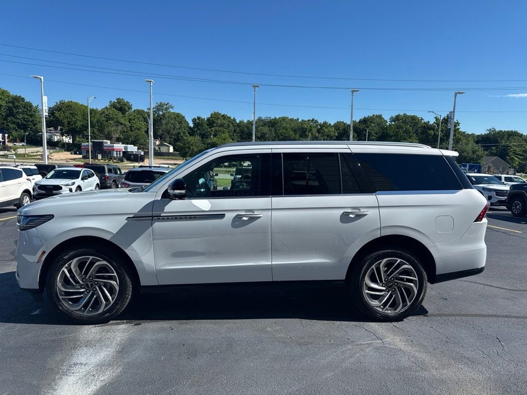 Used 2026 Lincoln Navigator Reserve with VIN 5LMJJ2LG4TEL05135 for sale in Kansas City