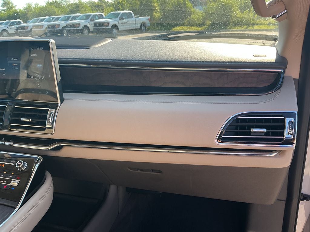 2023 Lincoln Navigator L Reserve