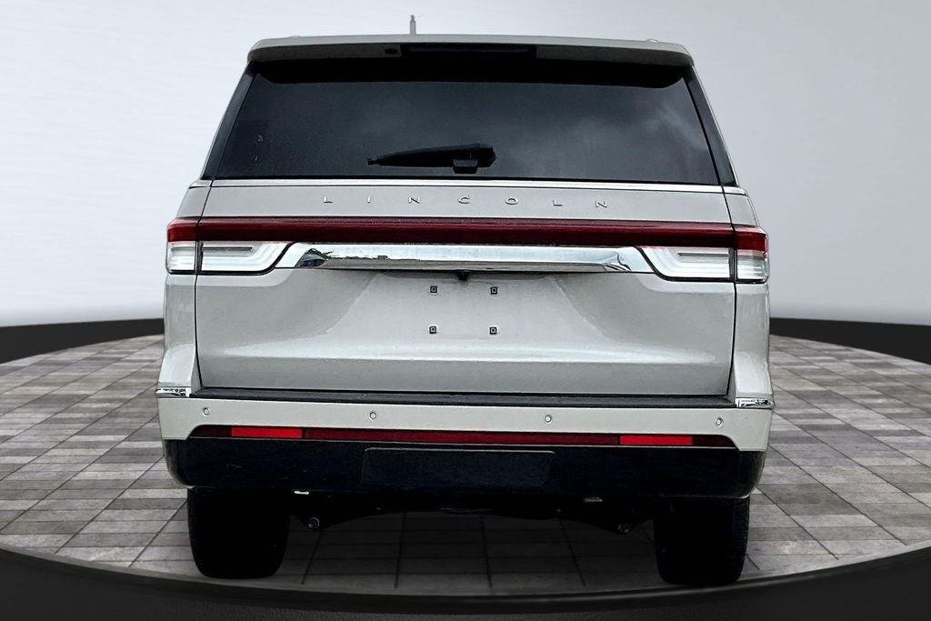 2023 Lincoln Navigator L Reserve