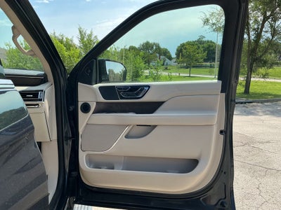 2021 Lincoln Navigator L Reserve