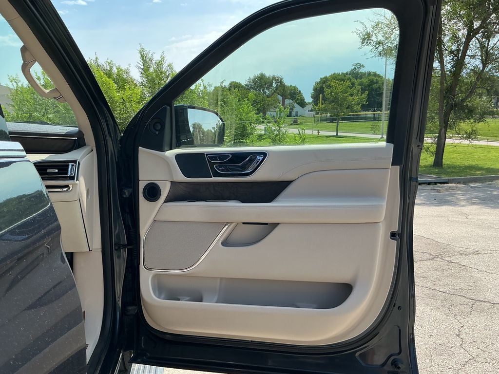 2021 Lincoln Navigator L Reserve