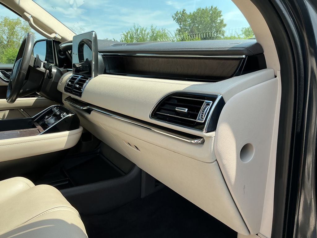 2021 Lincoln Navigator L Reserve