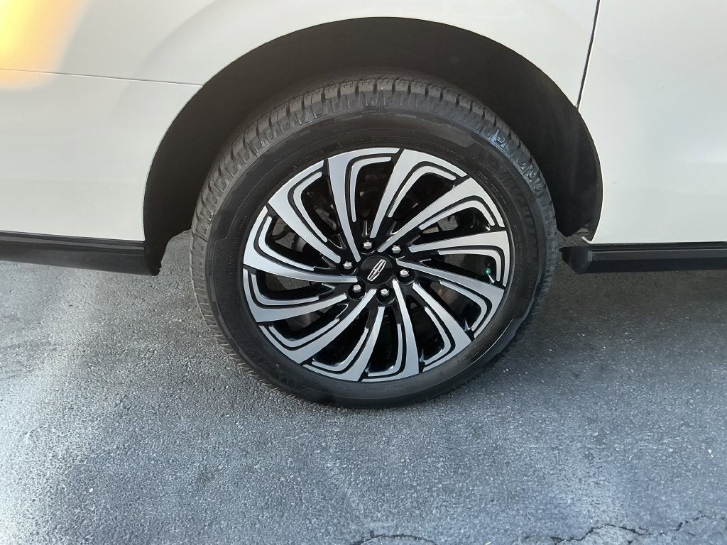 2025 Lincoln Navigator L Black Label