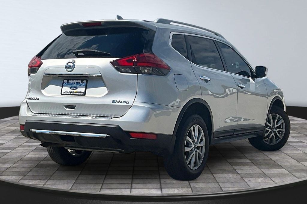 2017 Nissan Rogue SV