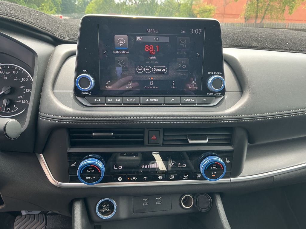 2026 Nissan Rogue SV