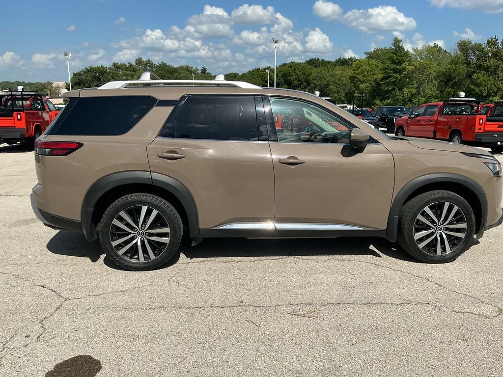 2023 Nissan Pathfinder Platinum