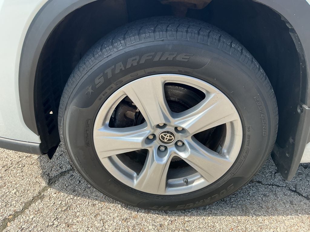 2022 Toyota Highlander Hybrid LE