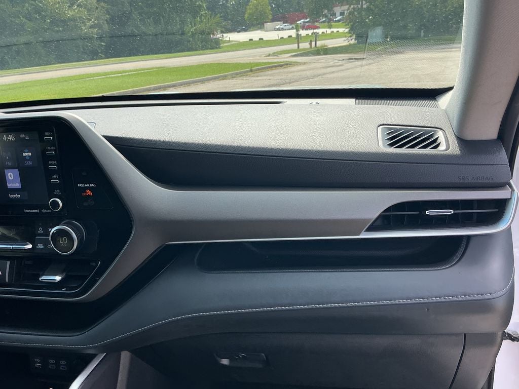 2022 Toyota Highlander Hybrid LE