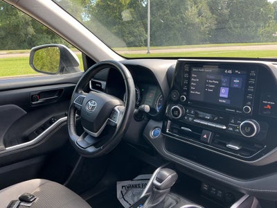 2022 Toyota Highlander Hybrid LE