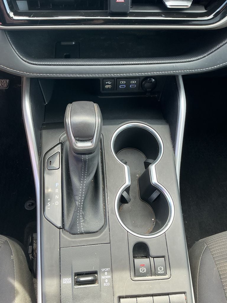 2022 Toyota Highlander Hybrid LE