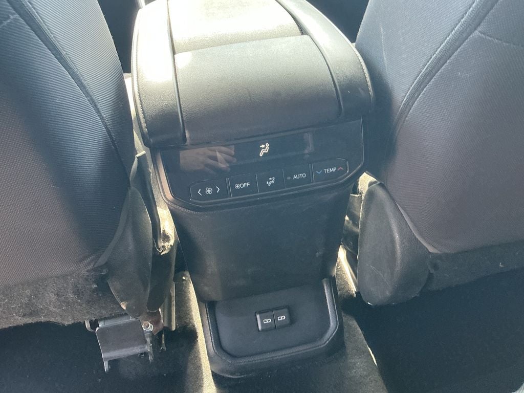 2022 Toyota Highlander Hybrid LE