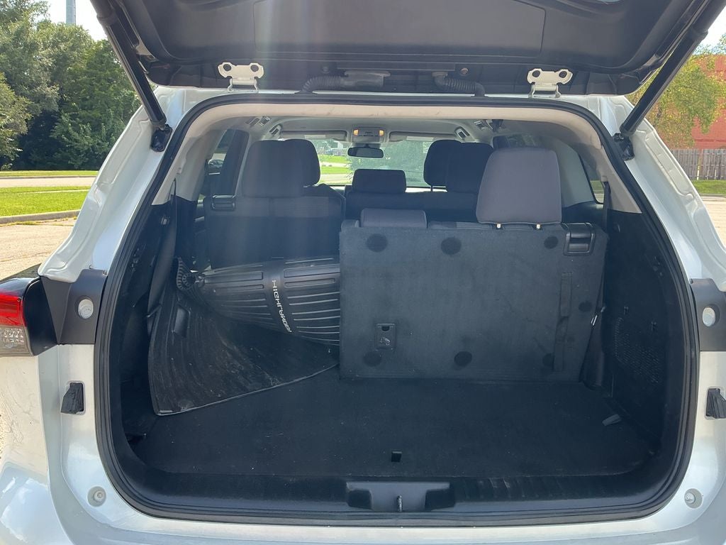 2022 Toyota Highlander Hybrid LE