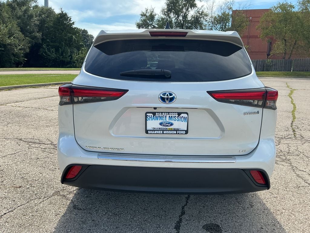 2022 Toyota Highlander Hybrid LE
