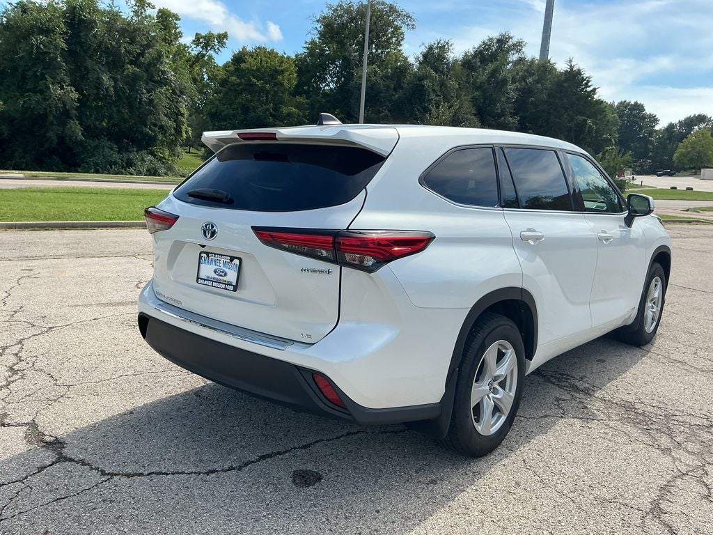 2022 Toyota Highlander Hybrid LE