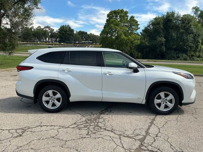 2022 Toyota Highlander Hybrid LE