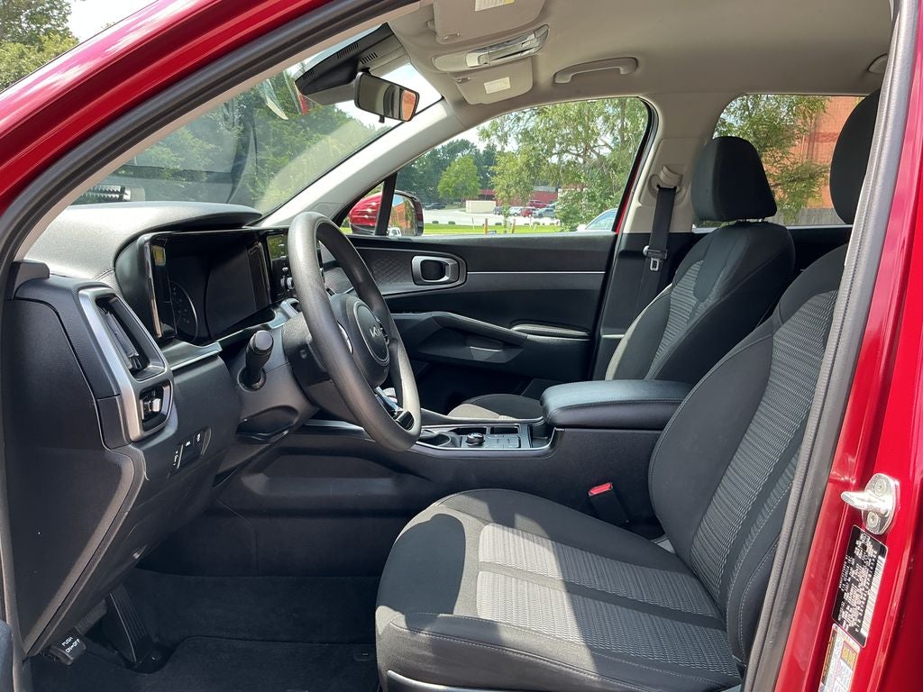 2023 Kia Sorento LX