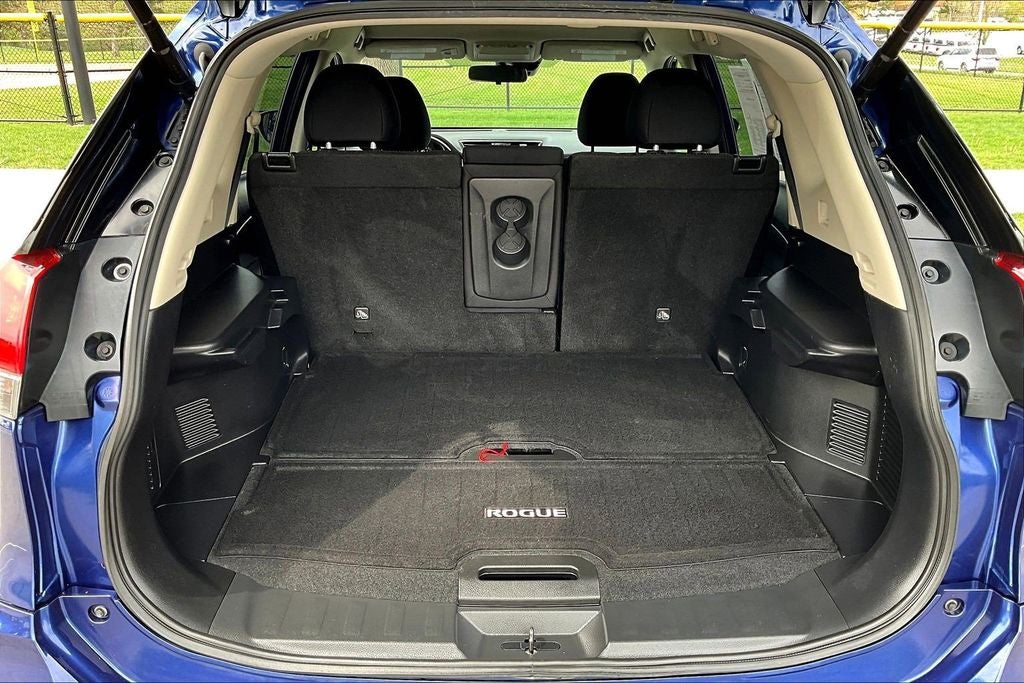 2020 Nissan Rogue SV