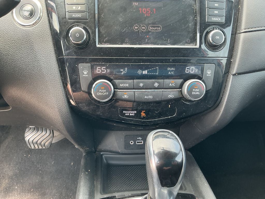 2018 Nissan Rogue SV