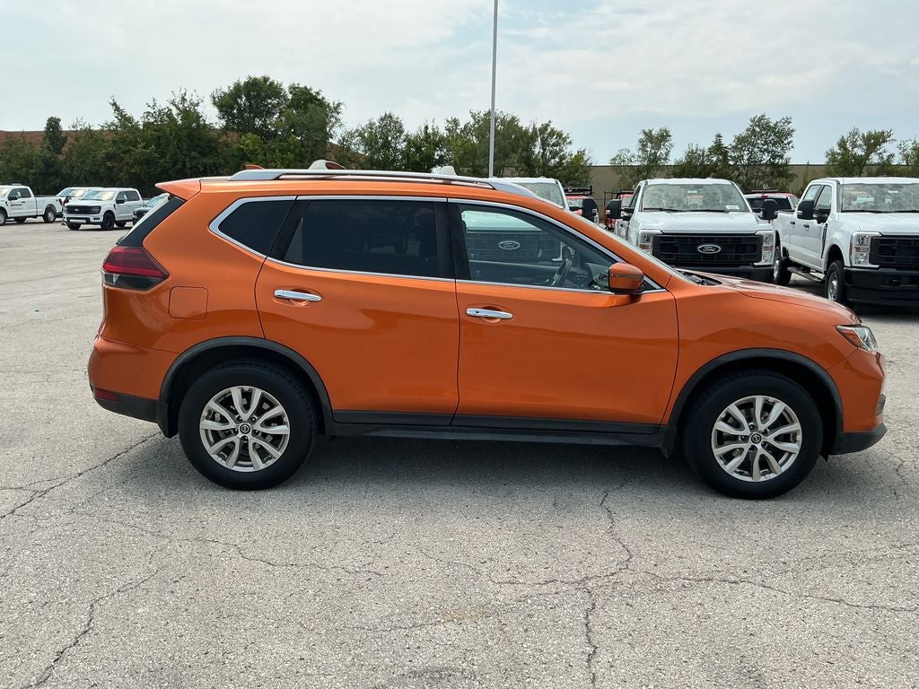 2018 Nissan Rogue SV