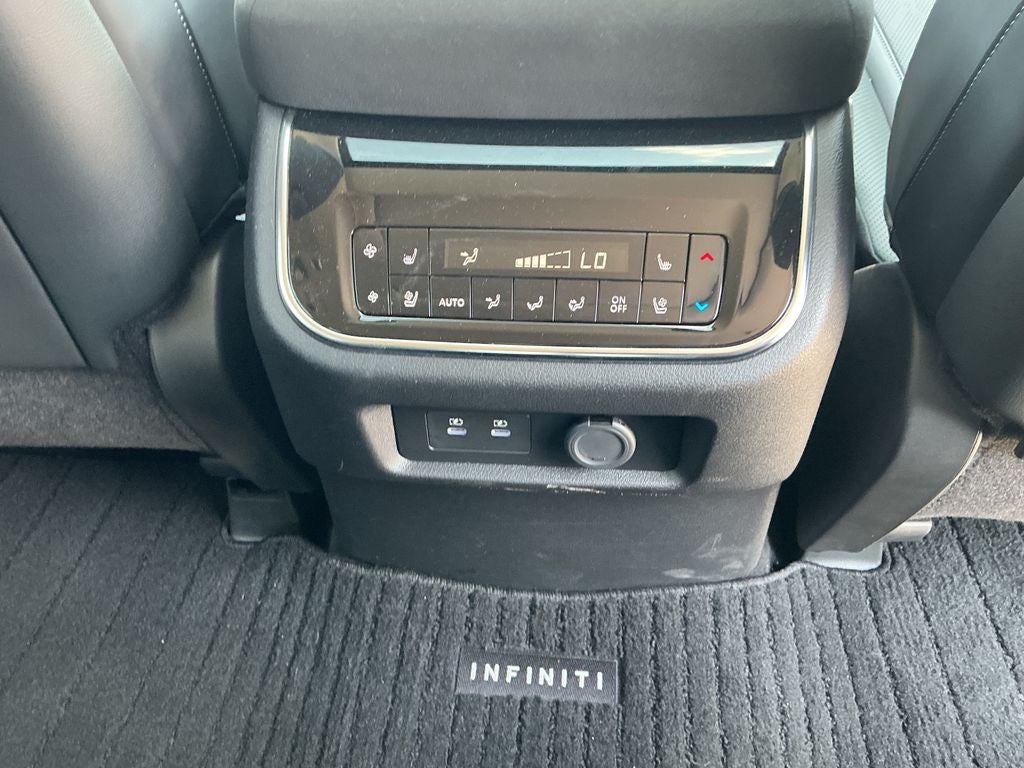 2025 INFINITI QX80 SENSORY