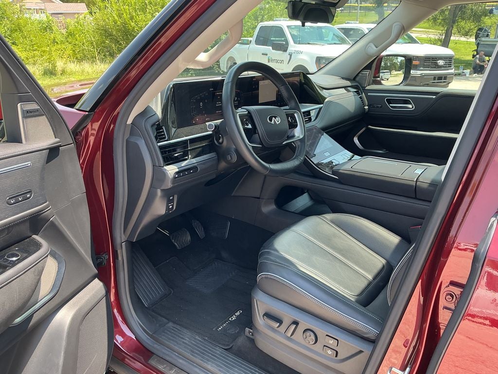 2025 INFINITI QX80 SENSORY