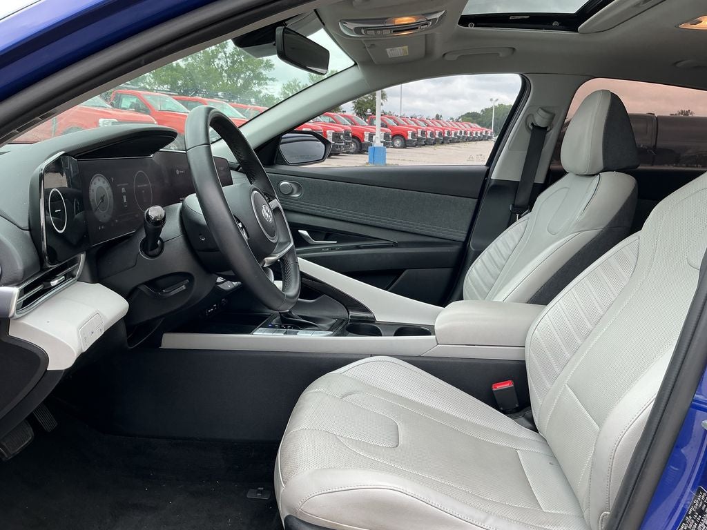 2022 Hyundai Elantra Limited