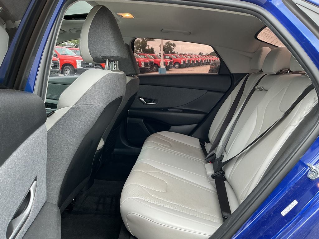 2022 Hyundai Elantra Limited