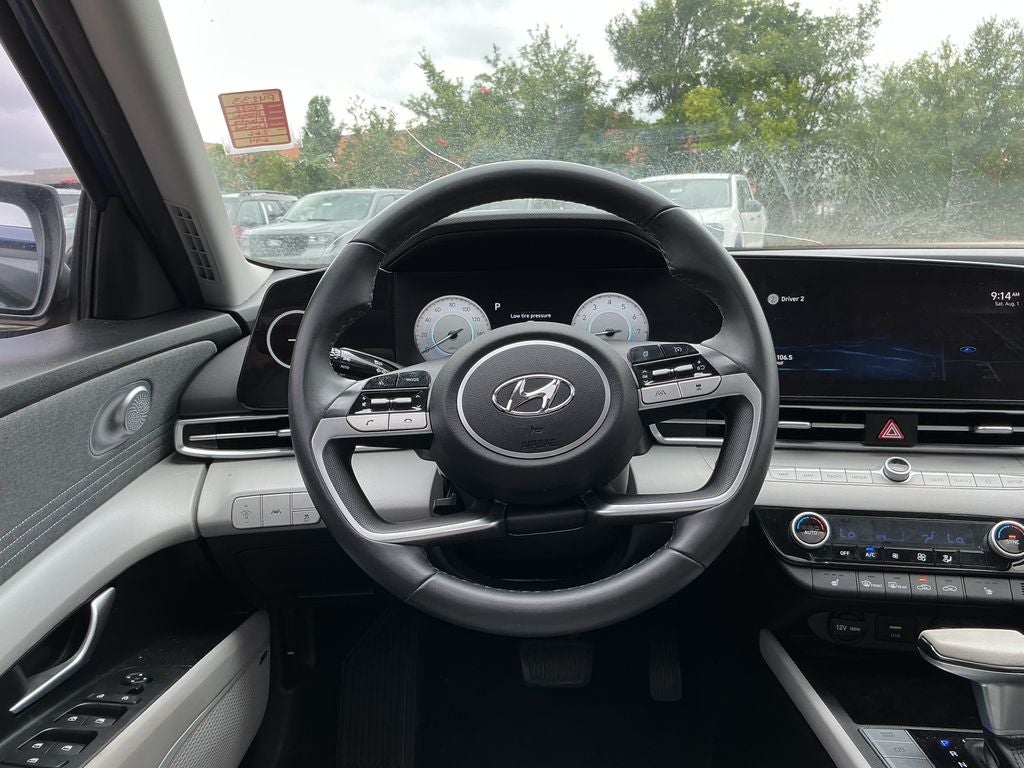 2022 Hyundai Elantra Limited