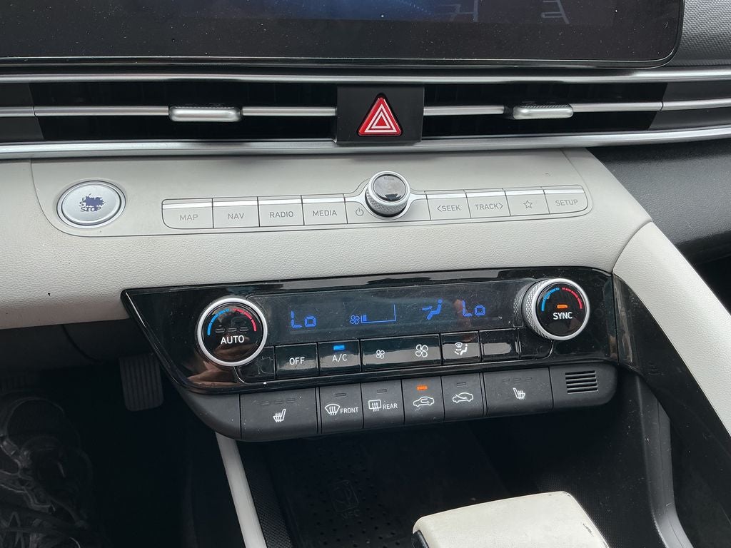 2022 Hyundai Elantra Limited